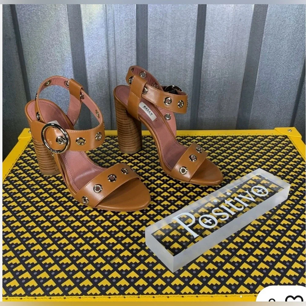 Bally Switzerland Brown High Heel Sandal size 37.5‎